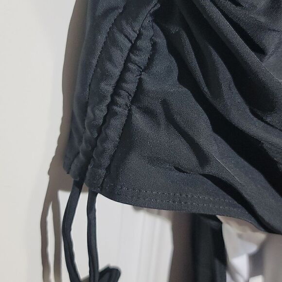 WOMEN'S Black Twist One Piece Swim Suit - Picture 4 of 6